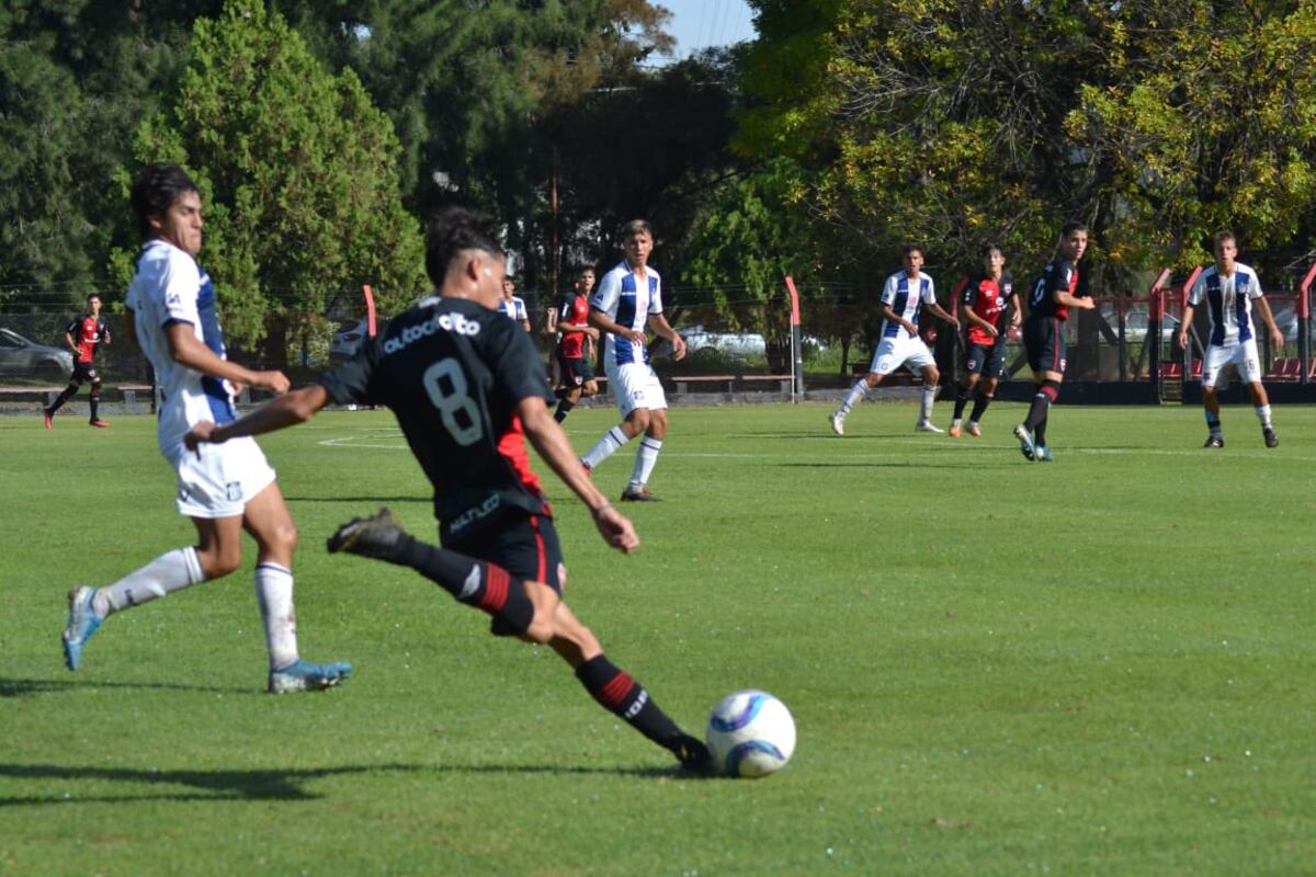 Talleres la pasó mal frente a Newell’s en Juveniles de Liga Profesional