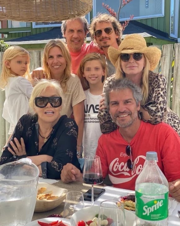 Susana Giménez junto a su familia.