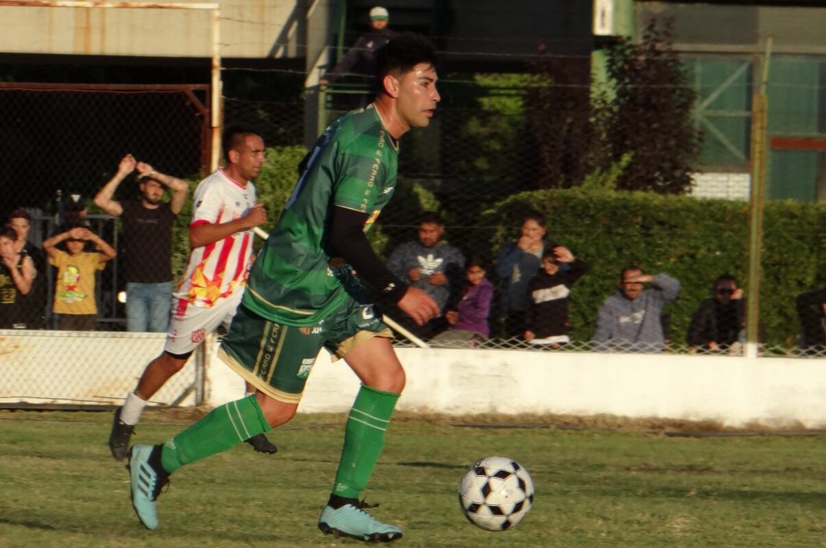 El Provenir sorprendió a Ferro en General Alvear y  prendió fuego la zona 5 del torneo Regional Amateurs.