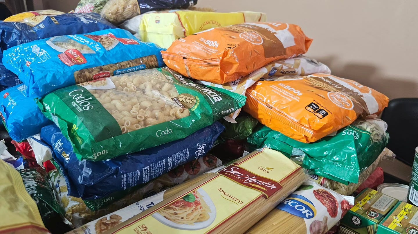 Recolectaron un millón de pesos en alimentos en los Carnavales de Arroyitoe