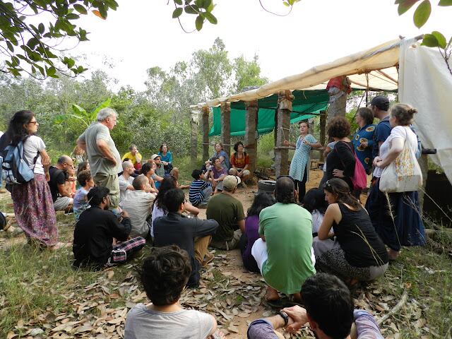 La gente cultiva sus alimentos.