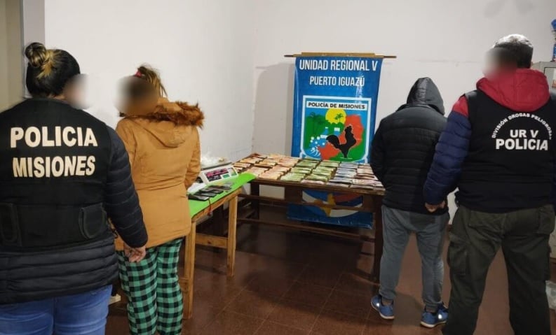 Desbaratan kiosco narco en Puerto Esperanza.