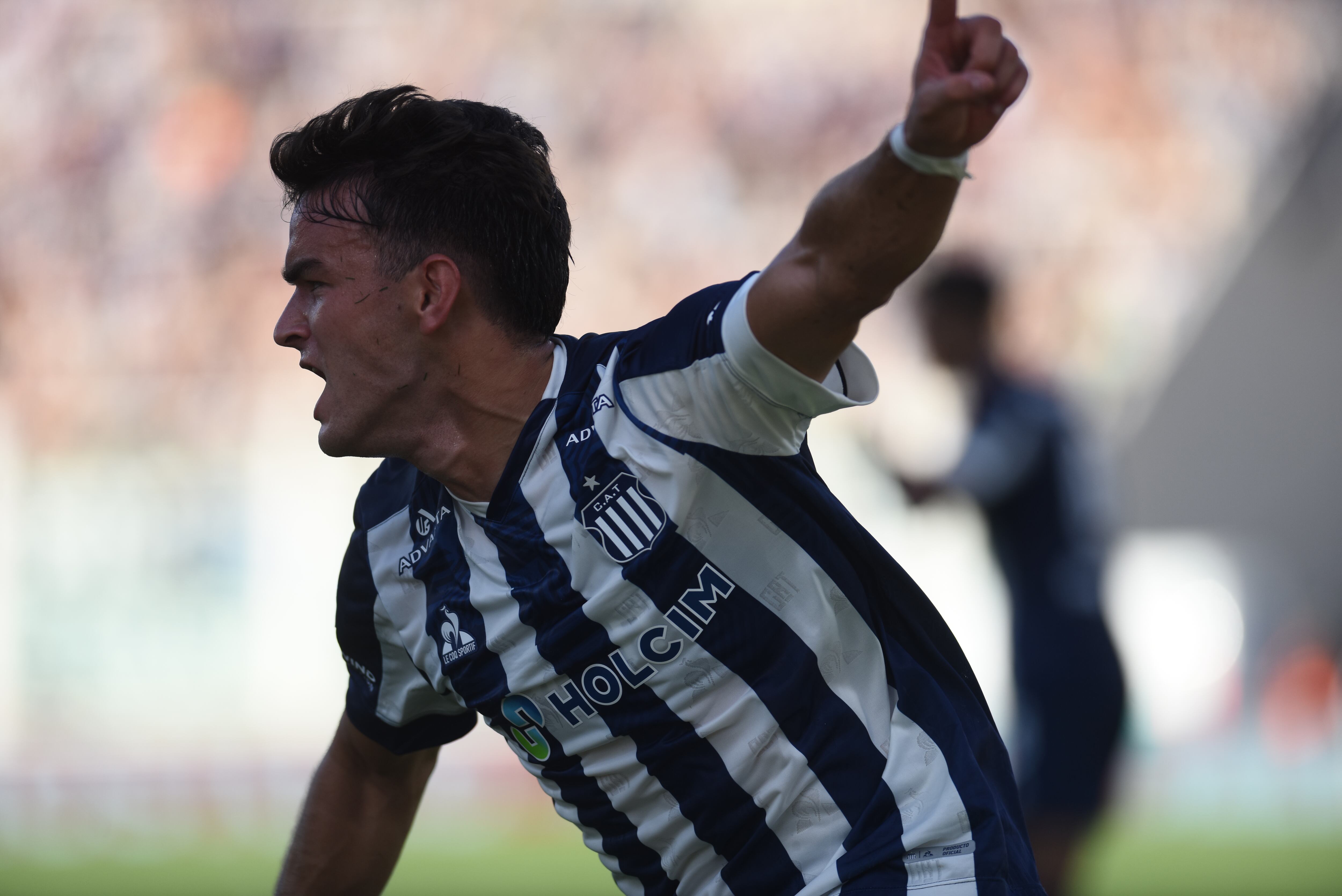 Partido por la Liga Profesional Talleres vs Independiente en el Estadio Kempes. Foto Javier Ferreyra