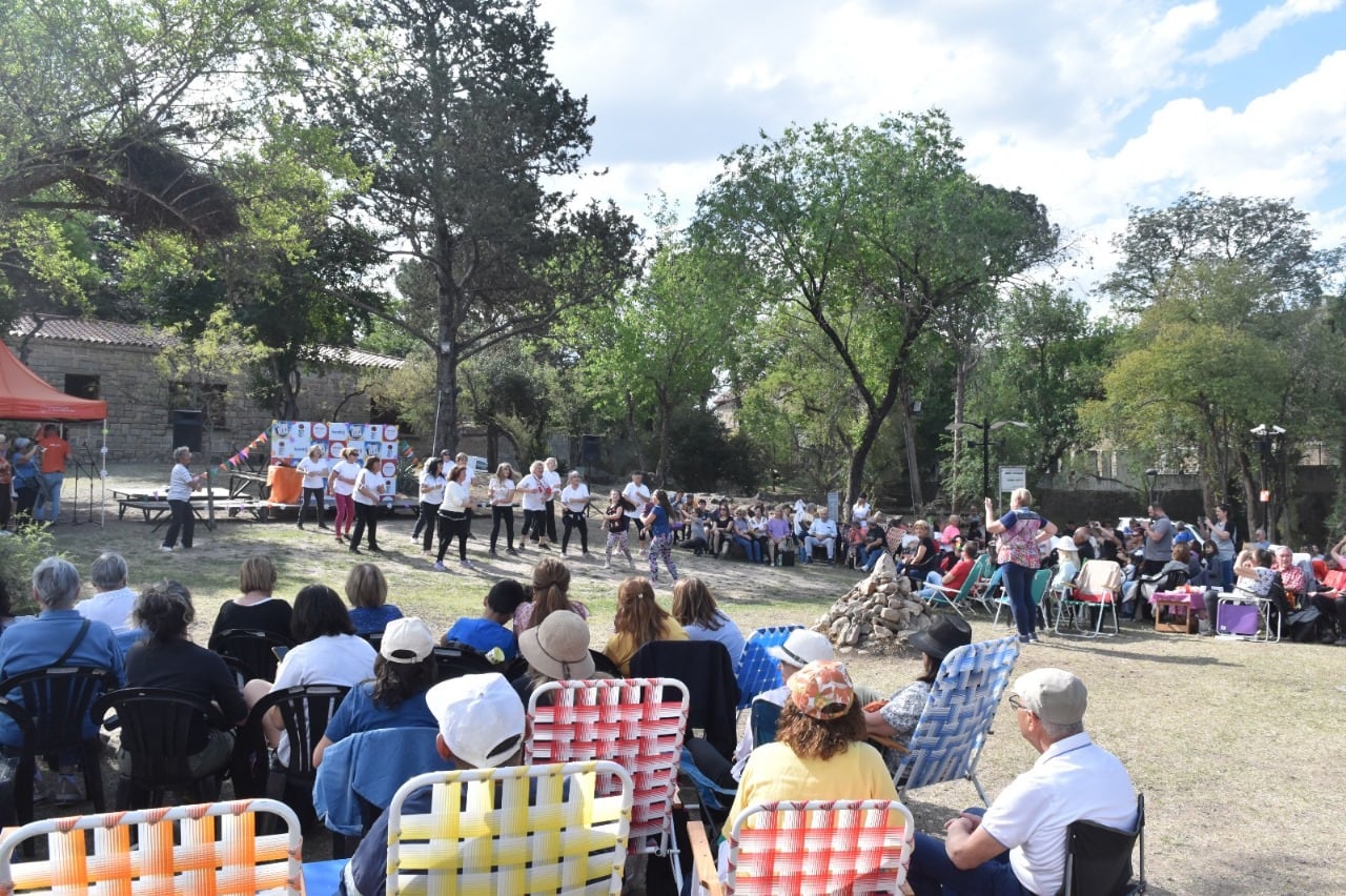 Primavera de adultos mayores en Parque Estancia La Quinta