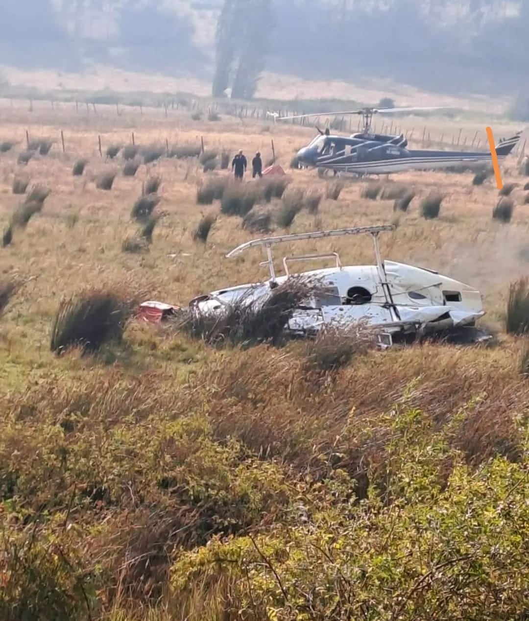 El helicóptero de brigadistas que cayó este viernes.