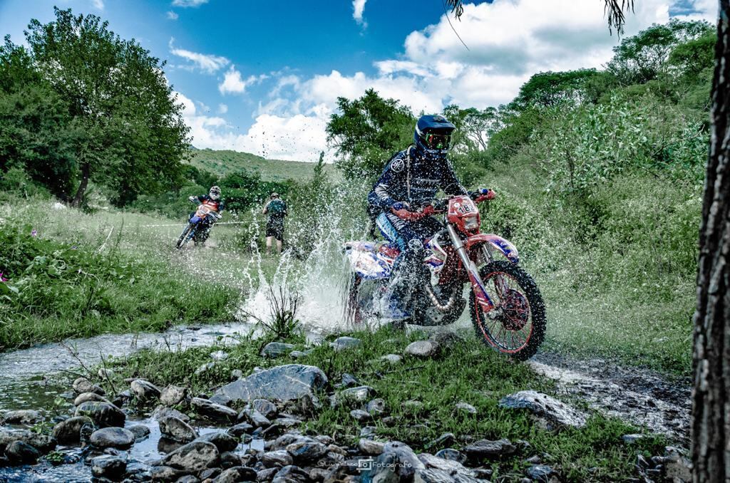 El enduro fue uno de sus maneras de seguir en el deporte durante la pandemia.