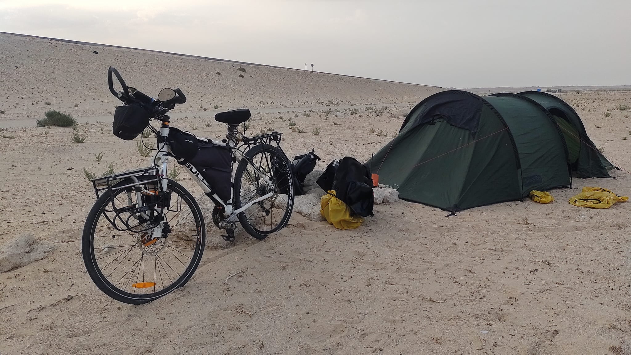 Un gualeguaychuense pedaleó casi 10 mil kilómetros para llegar al Mundial de Qatar