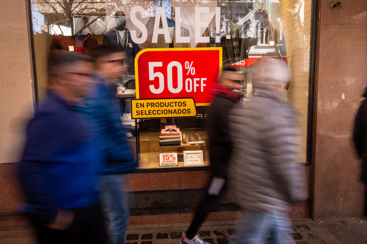 Comercio busca revisar su paritaria. Foto: Ignacio Blanco / Los Andes