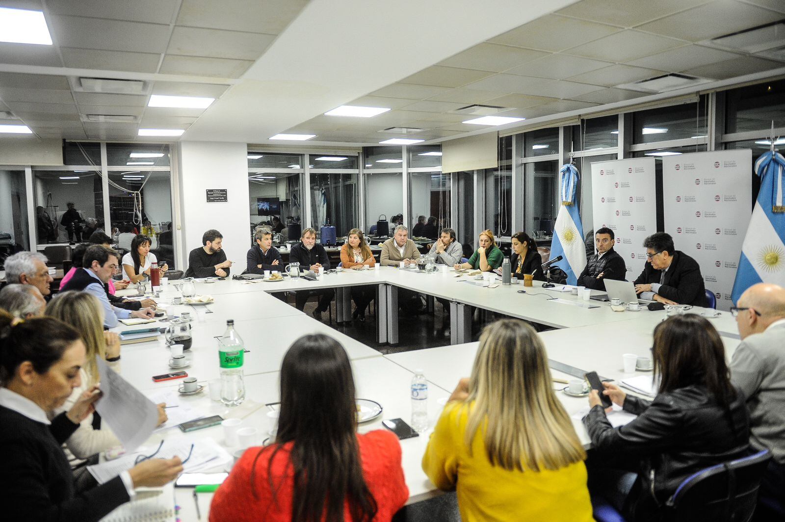 Diputados radicales emitieron un comunicado en contra del DNU de gastos reservados de la SIDE (Foto: Federico López Claro)