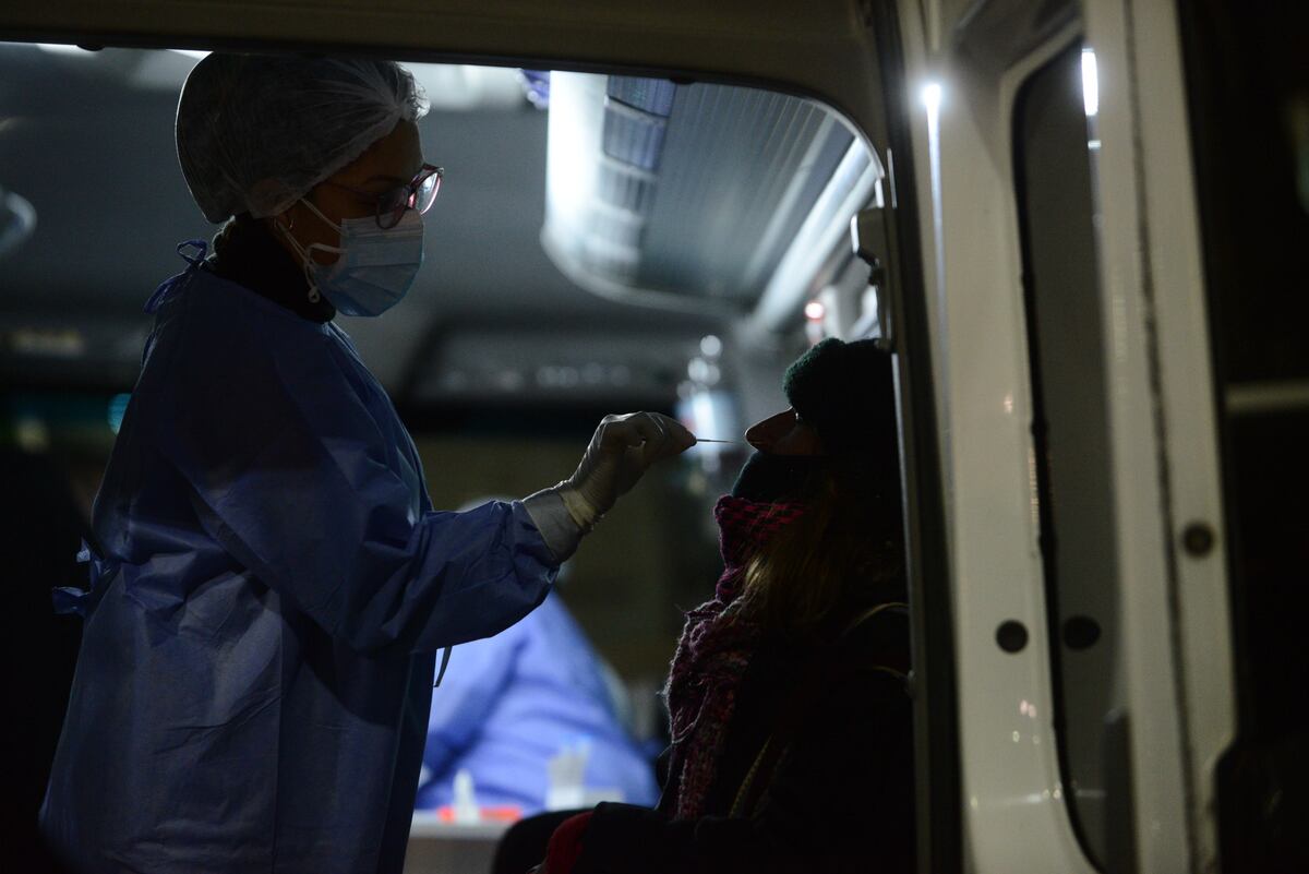 Un médico fue atacado en un Centro de Testeo y llaman a un paro para reclamar más seguridad