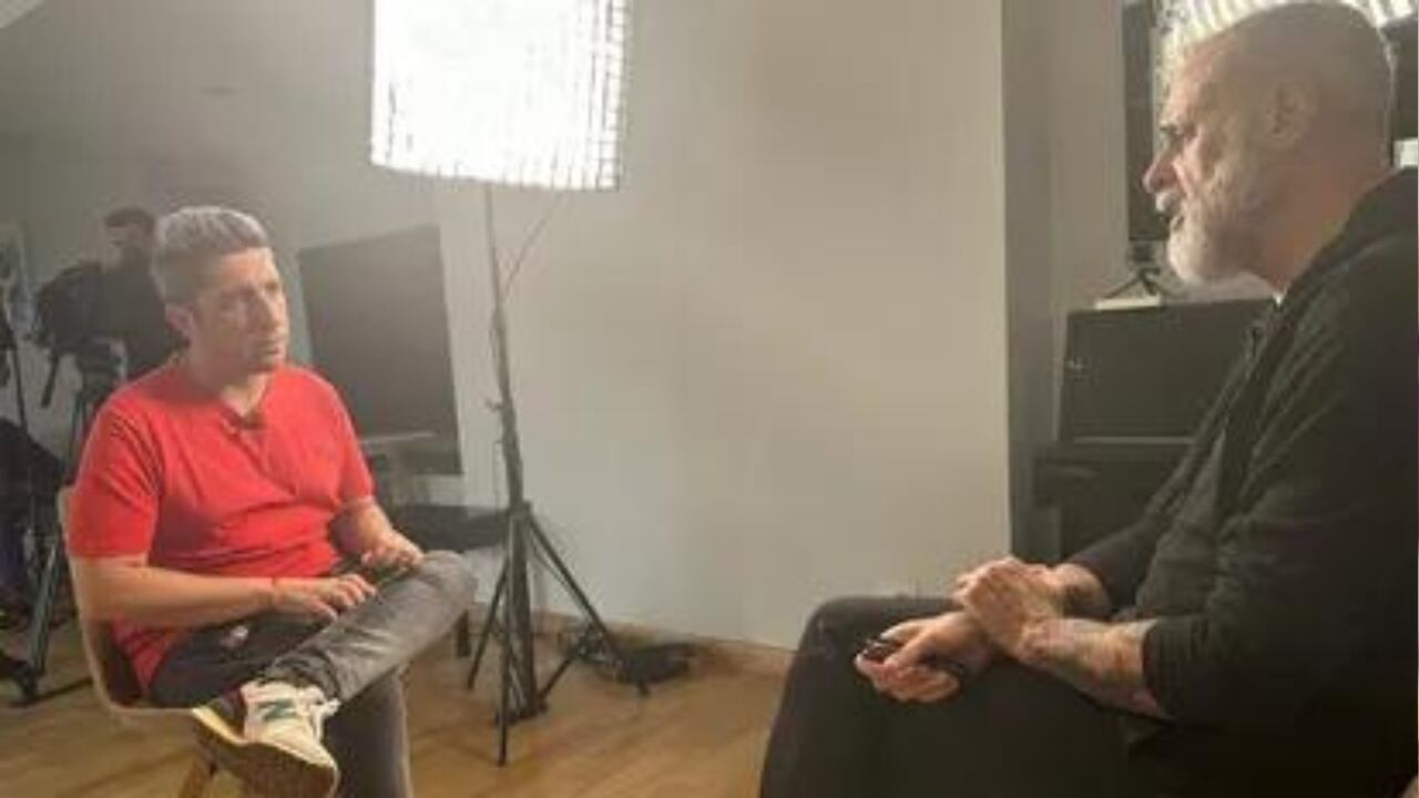 Rial le hizo la entrevista a Jey Mammón