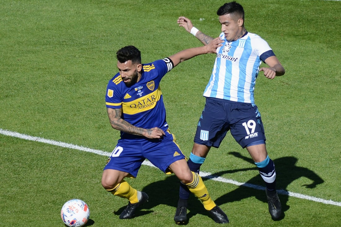 Otros tiempos: la época en la que Carlos Tevez brillaba dentro de los campos de juego. Foto: Fotobaires.