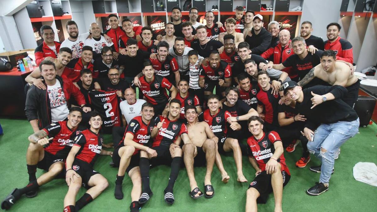 Newell’s se alejó de la Copa Libertadores, pero le queda una chance mínima