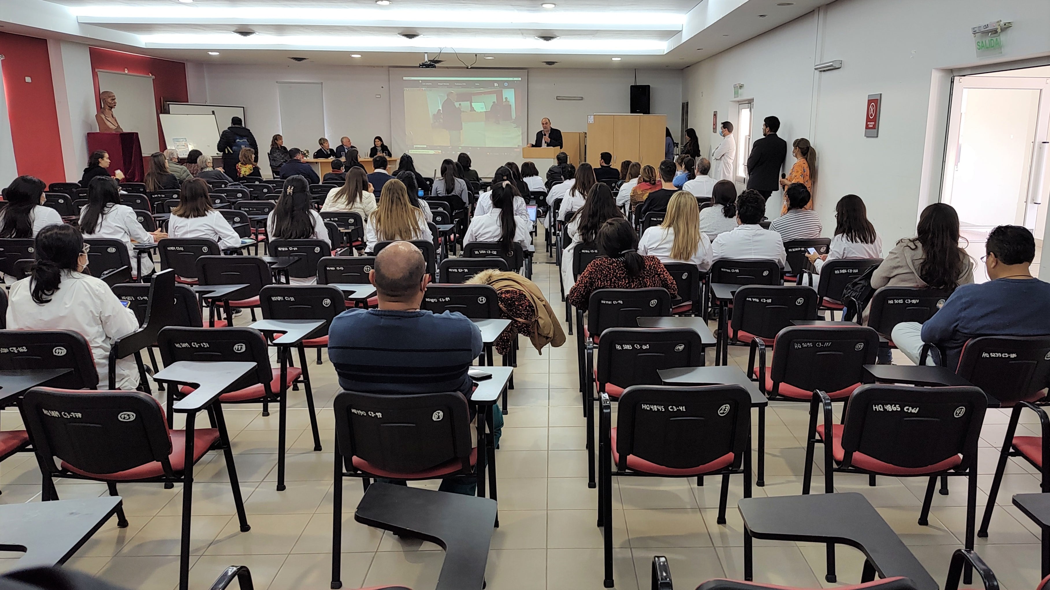 Organizado por la Fundación Hospital de Niños de Jujuy, se lleva adelante el Curso de Educación Médica Continua impartido por el equipo del Hospital Materno Infantil "Ricardo Gutiérrez" de Buenos Aires.