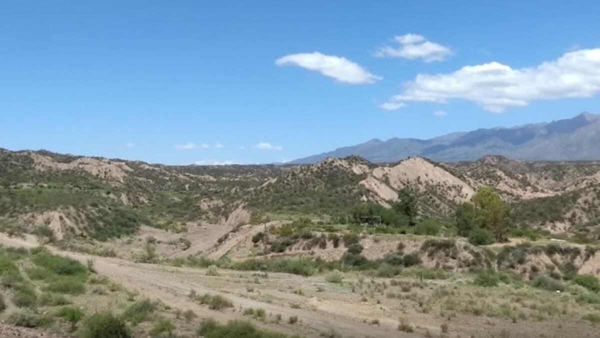 Murió un hombre que practicaba enduro en el Dique Frías