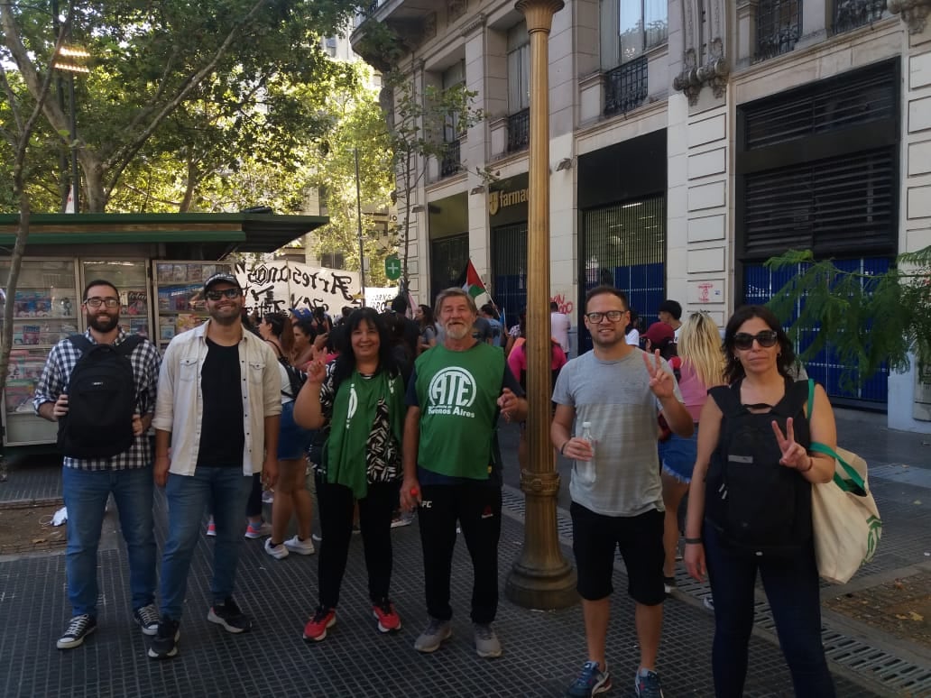 Gualeguaychú presente en la marcha masiva encabezada por la CGT en contra el gobierno Nacional