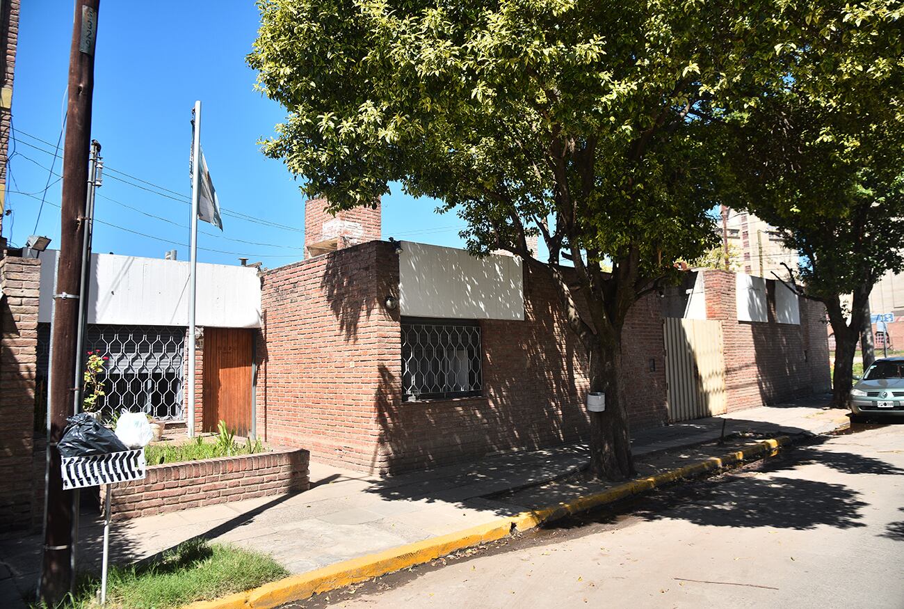 La sede policial ubicada a metros de la zona donde el jubilado le disparó al delincuente.