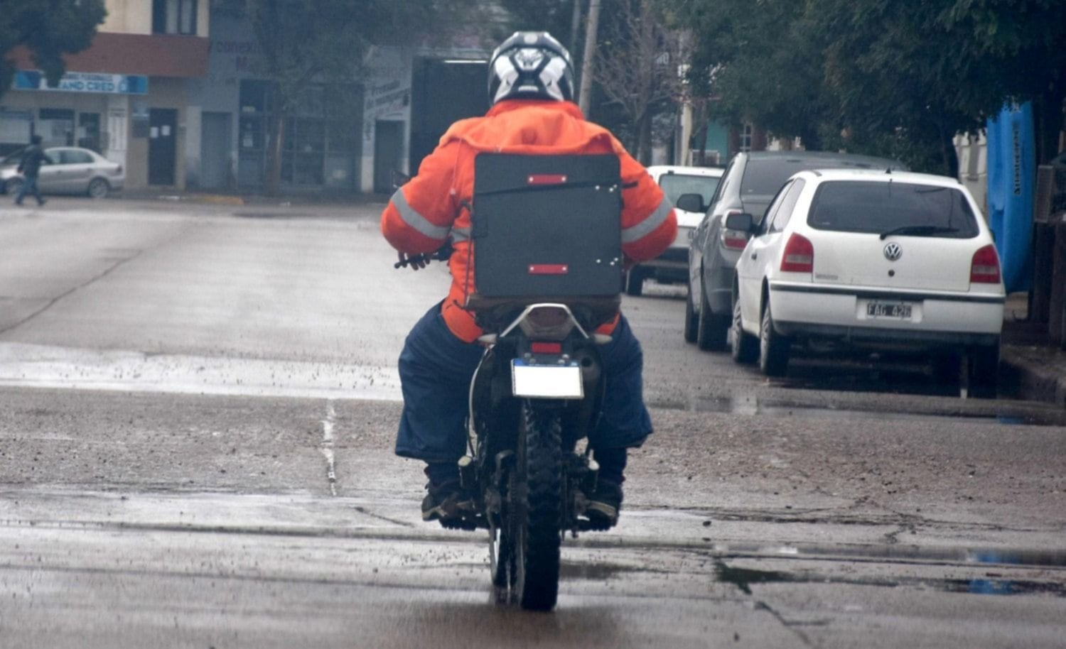 El municipio de Oberá capacitará y moto mandados y delivery