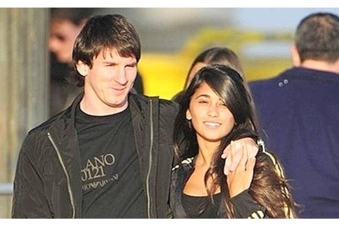 Oficialmente de novios Leo Messi y Antonela Rocuzzo