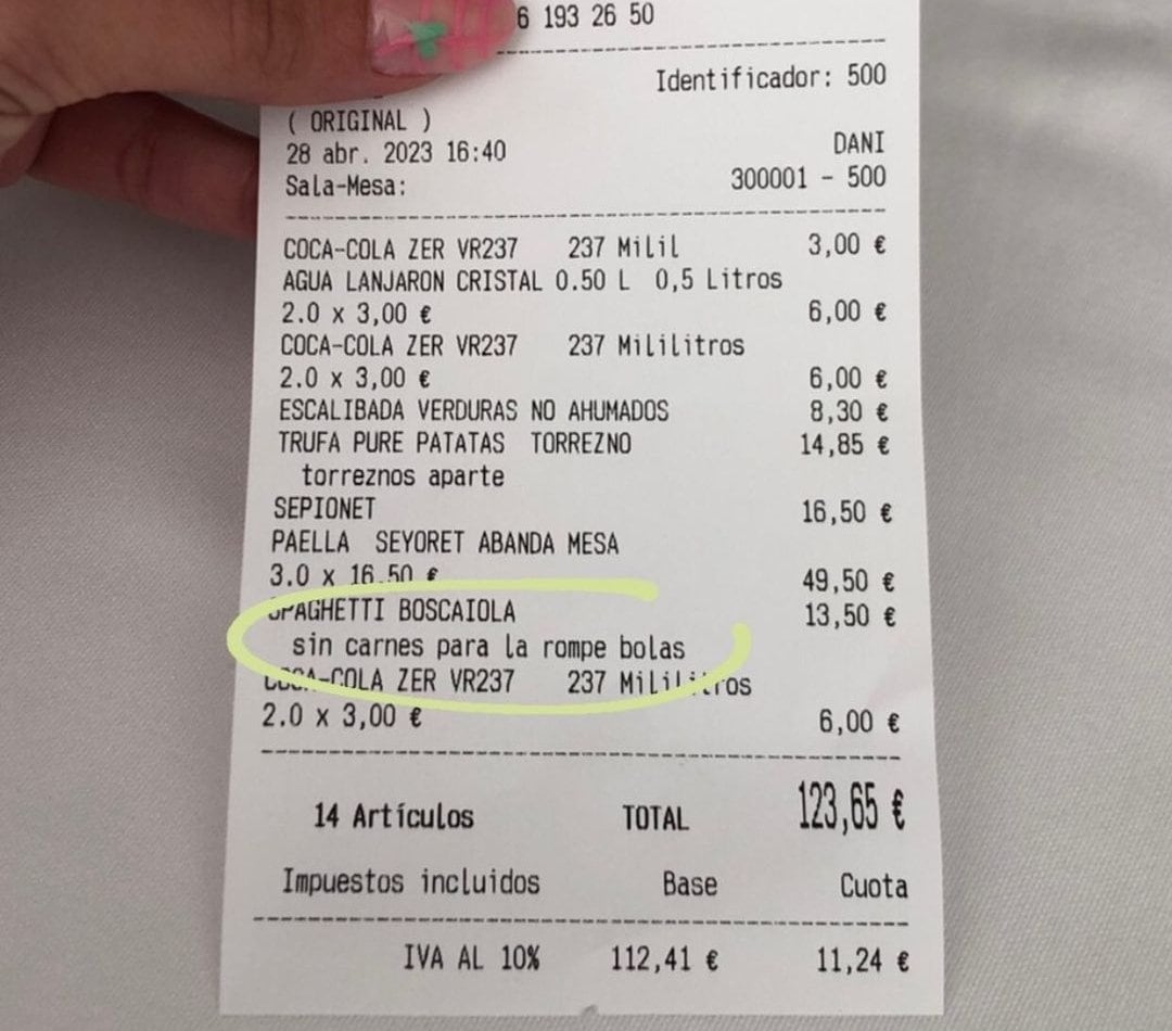 Pidió espaguetis sin carne y se sorprendió al recibir el ticket