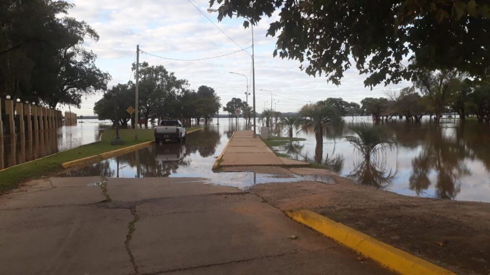 El río Uruguay alcanzó los 8,08 metros de altura en Paso de los Libres.