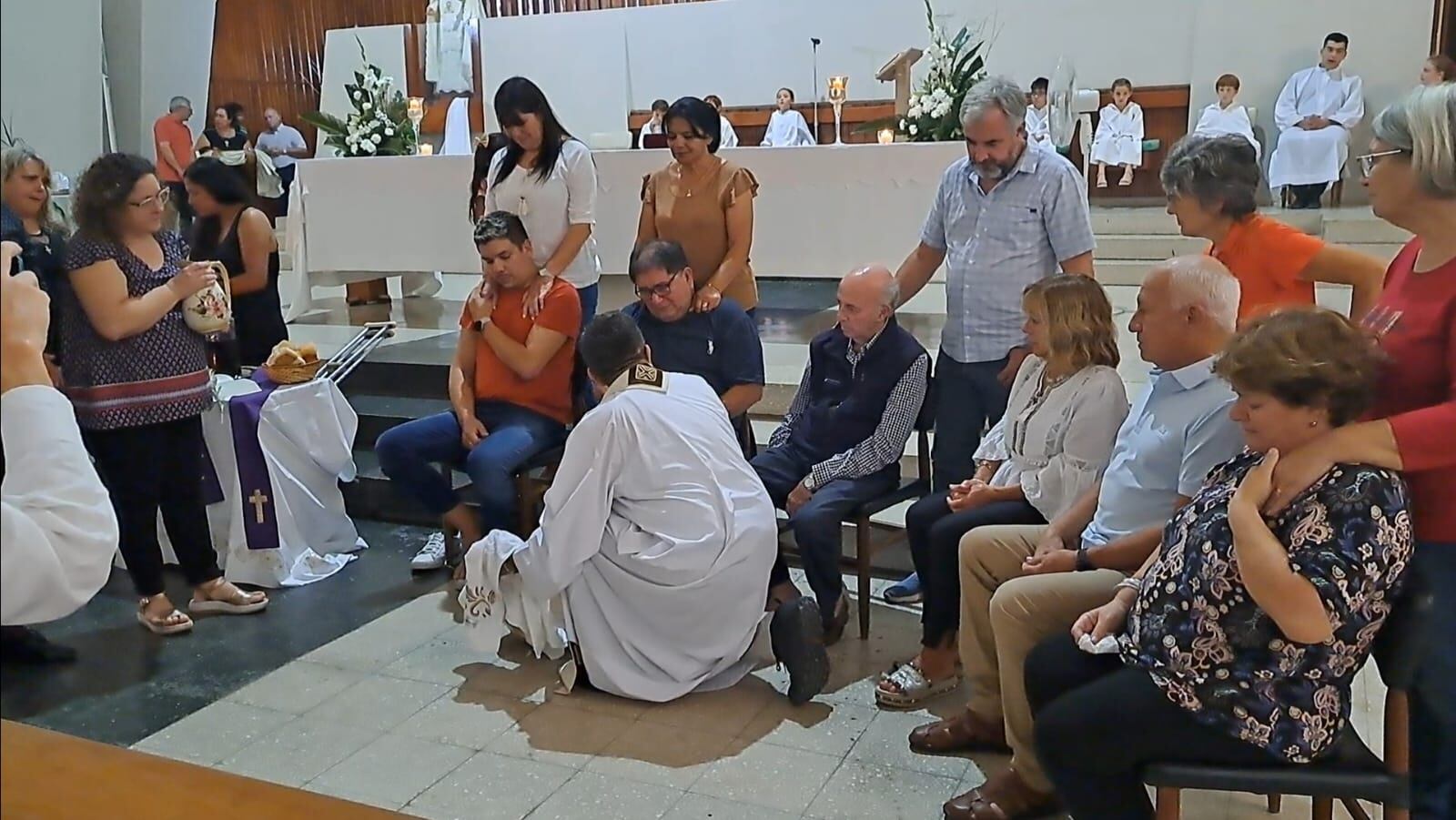 Lavado de pies en la Iglesia Nuestra Señora de la Merced Arroyito