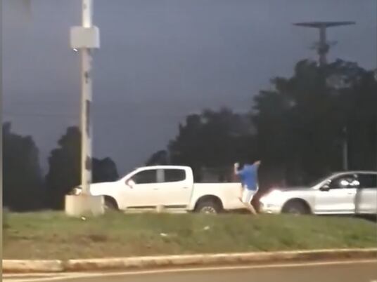 Puerto Rico: chocó a otro vehículo con su camioneta y se fue del lugar.