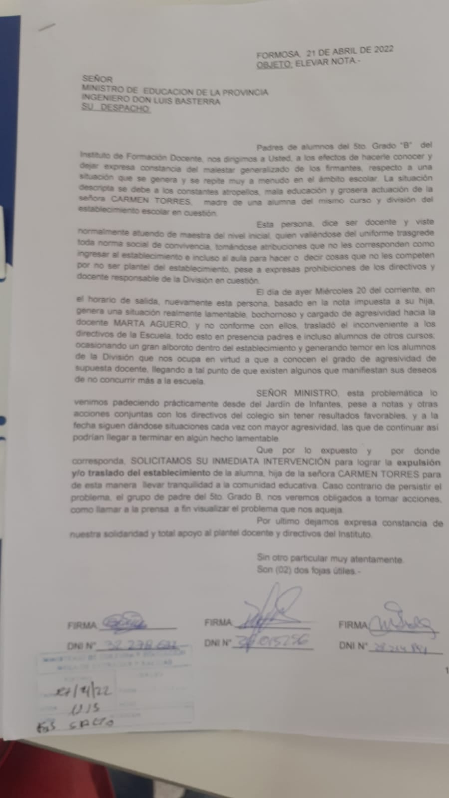 Descubrieron que una alumna llevaba cámaras en la mochila y notificaron al ministro de Educación de Formosa.