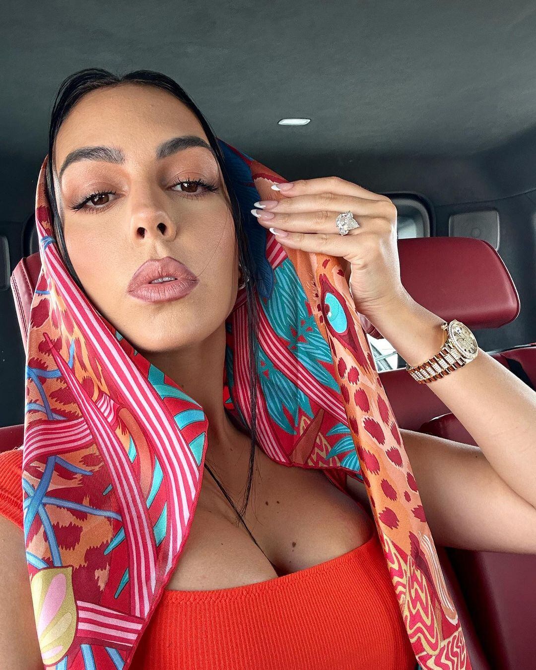 Georgina Rodríguez con un deslumbrante escote en Arabia Saudita