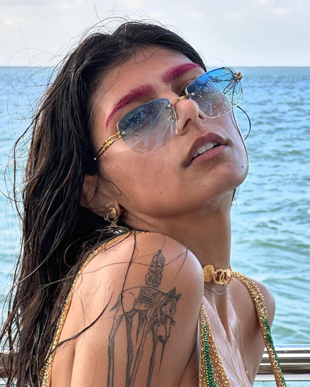 El look playero cargado de sensualidad de Mia Khalifa