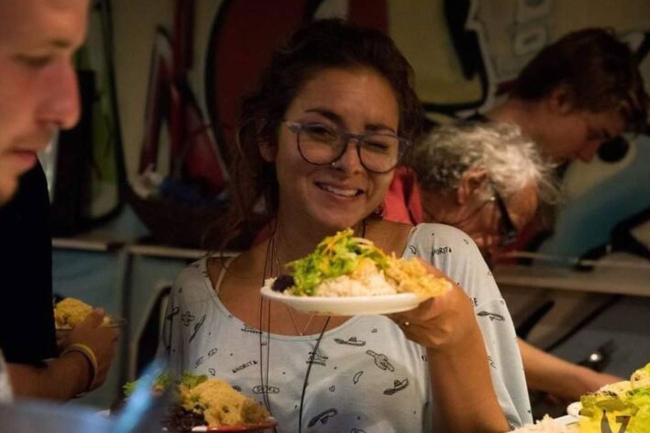 Carolina Camaño fue operada en Mérida y su familia pide ayuda para pagar una deuda millonaria. (Foto: Familia Camaño)