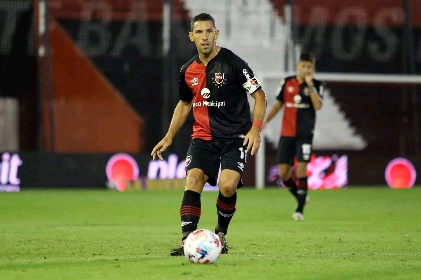 Maxi Rodriguez podría volver a la titularidad en Newell's contra Vélez este viernes. (@Newells)