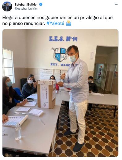 La emoción de Esteban Bullrich tras volver a votar.