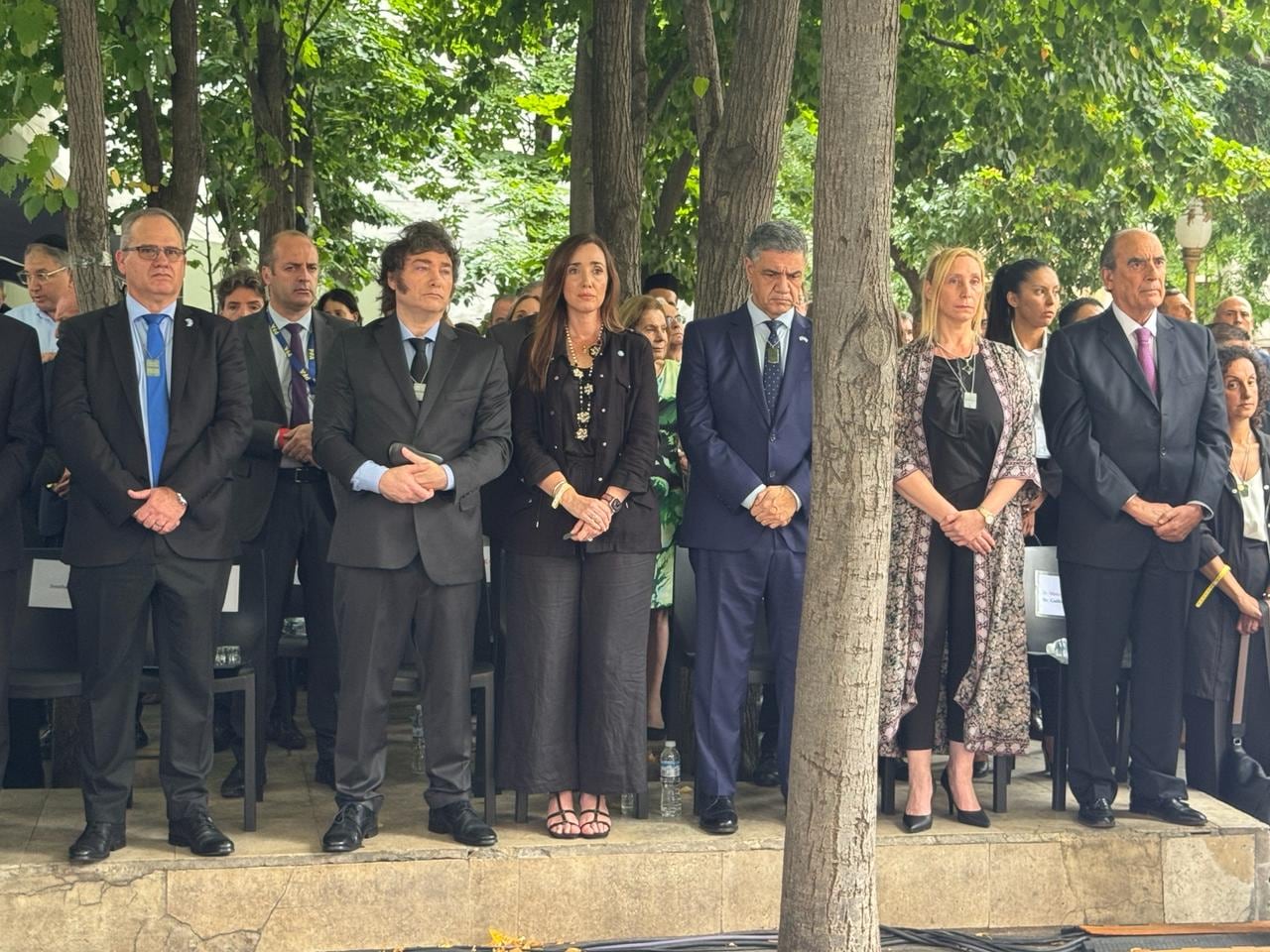 Javier Milei y Victoria Villarruel participaron del acto por el atentado a la embajada de Israel - Foto Clarín