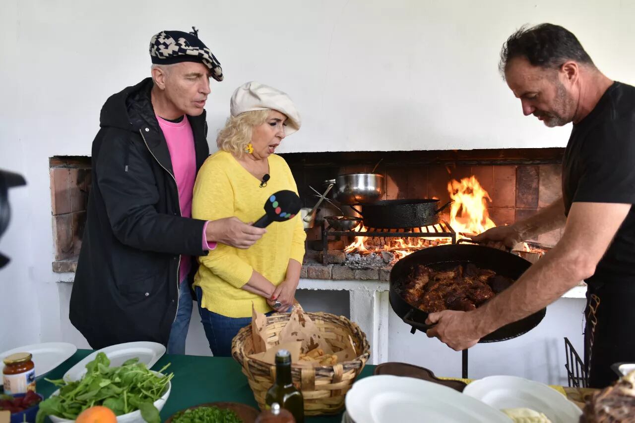 Comieron platos típicos con Jacinto Echandía.