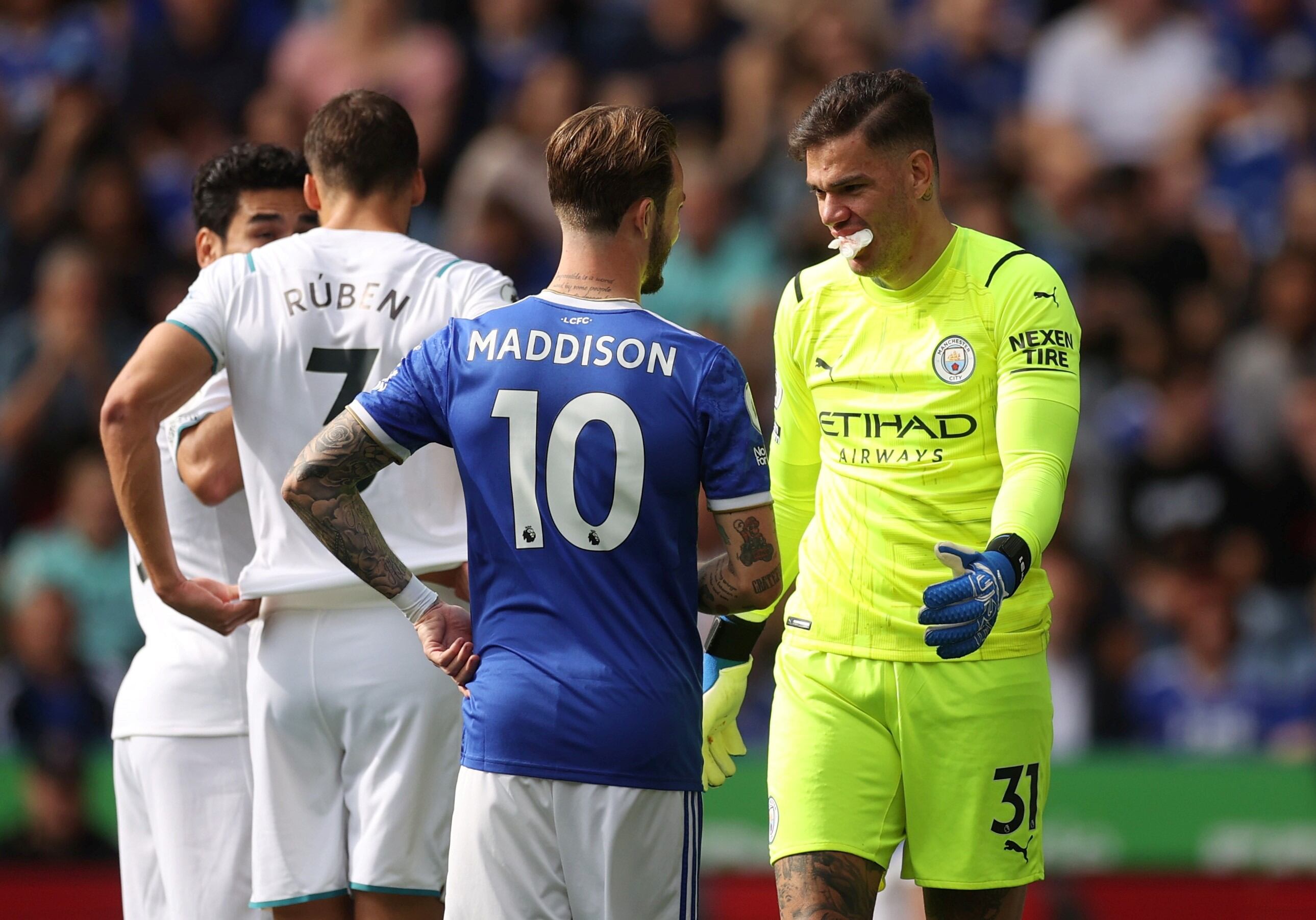 Ederson atajó en el Manchester City luego del escándalo de la convocatoria de Eliminatorias.