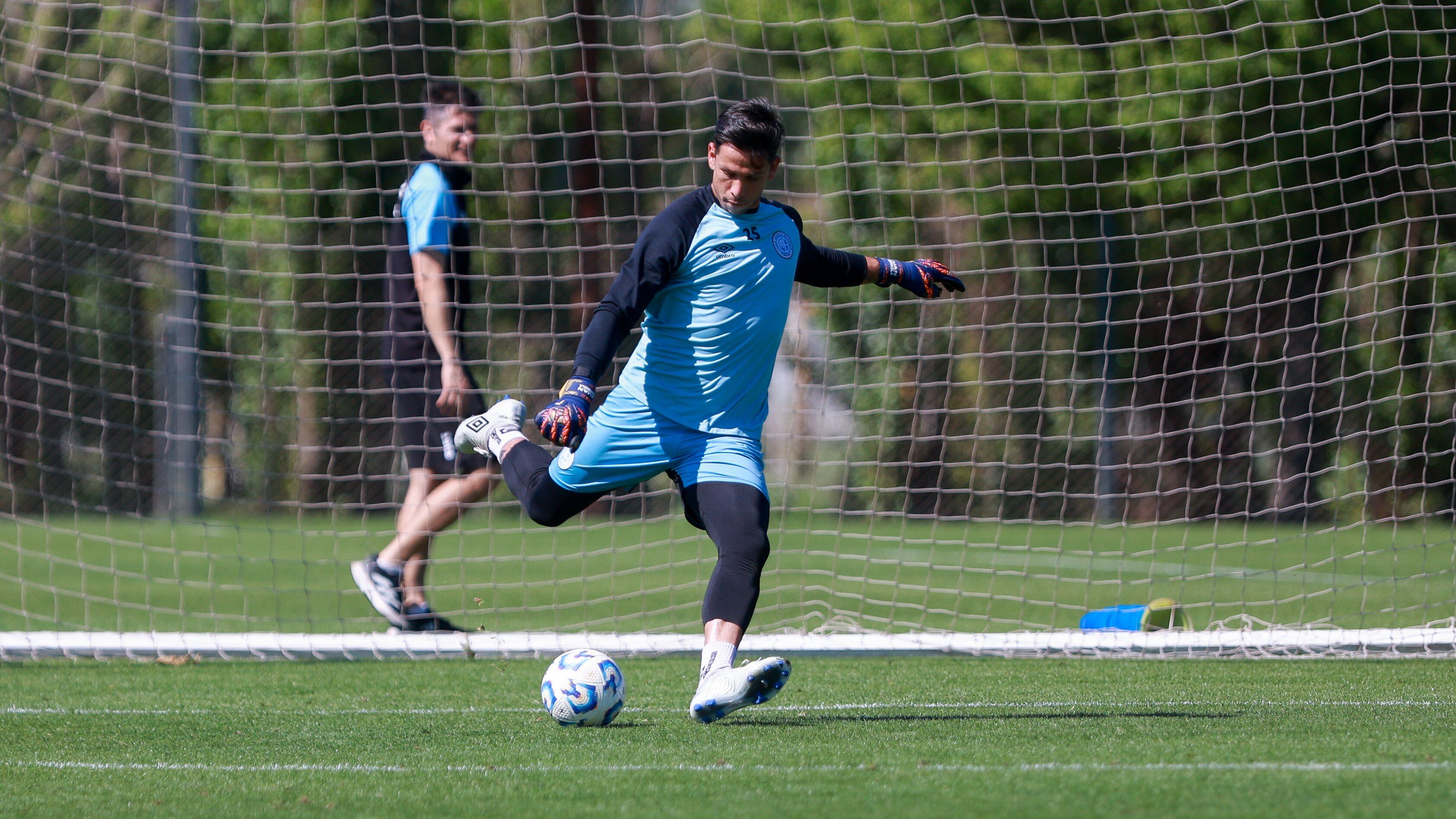 Juan Espínola, ante Banfield será titular (Prensa Belgrano)