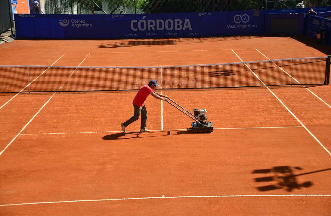 La cuarta edición del torneo ATP 250 se juega desde el sábado 29 de enero en el Polo Deportivo Kempes. Foto: Pedro Castillo.