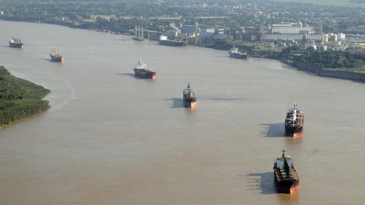 Encontraron un cuerpo flotando frente a la costa del río en General Lagos