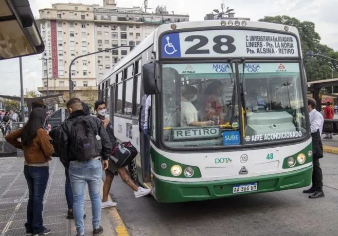 En enero, aumenta el boleto de colectivos. 