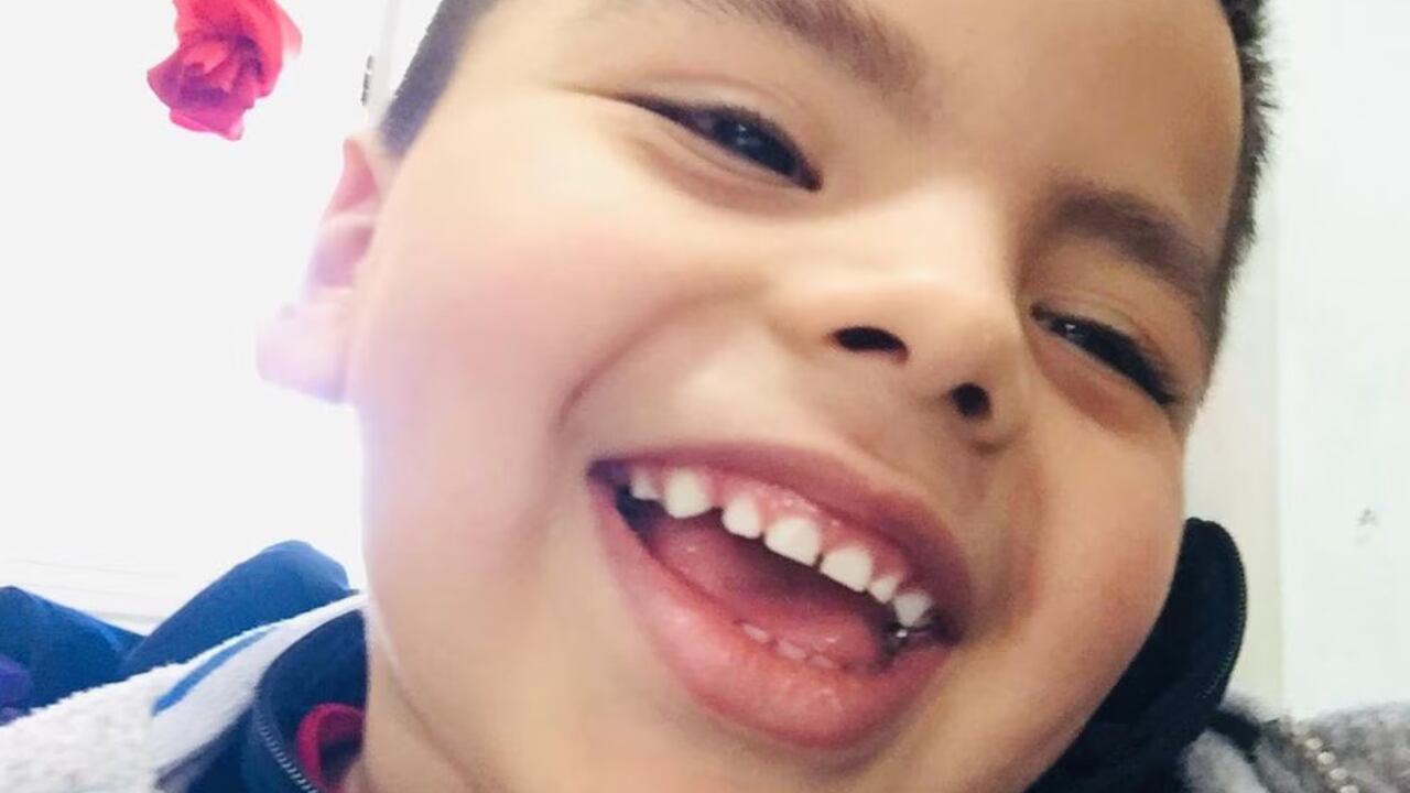 Robaron la silla de ruedas de un niño mendocino con parálisis cerebral y piden ayuda para recuperarla