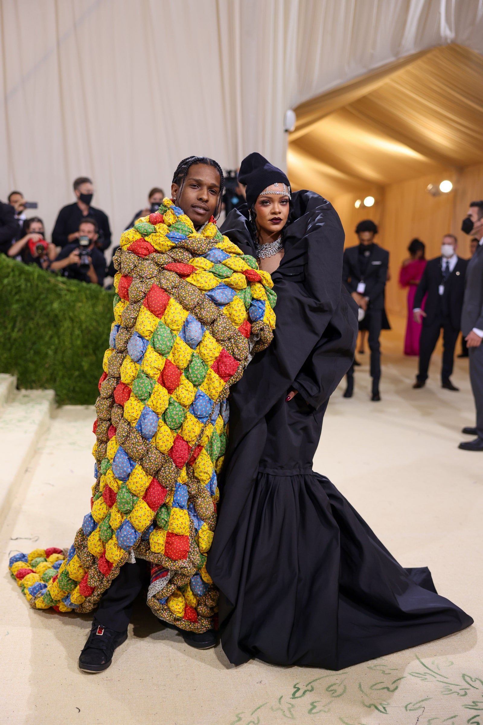 Rihanna y ASAP Rocky en la Met Gala.