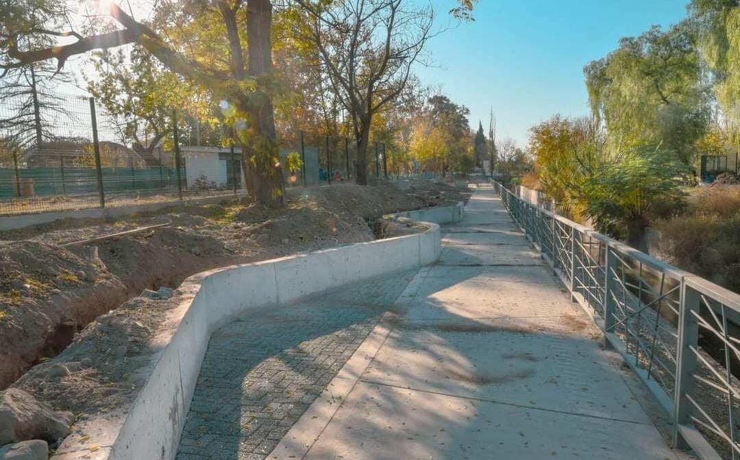 Avances de la obra de Guaymallén en honor a la artista Gladys Ravalle.