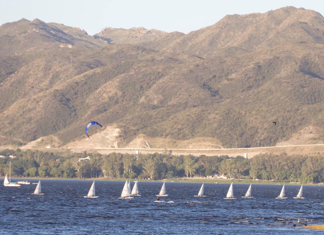  ID:6700895 Fin de semana largo. Turismo
competencia nacional de vela Villa Carlos Paz . Lago San Roque
Yanina Aguirre