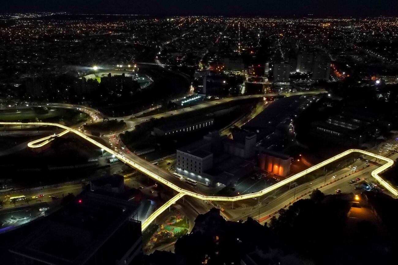 Ciudad de Córdoba. Así quedó la ciclovía elevada que se inauguró este martes. (Municipalidad de Córdoba)