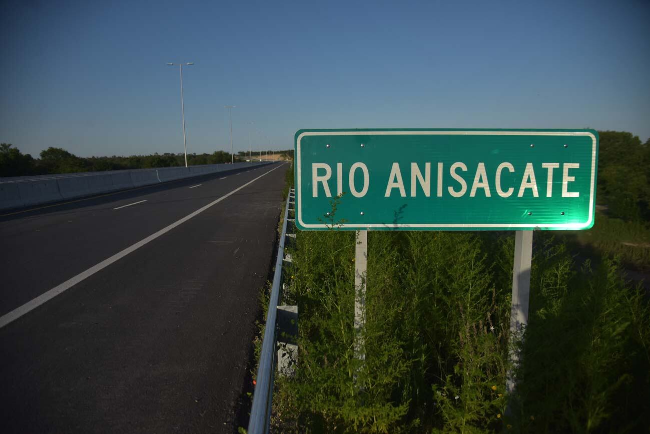 Inauguraron la nueva obra que busca aliviar el tránsito en valles turísticos de Córdoba.