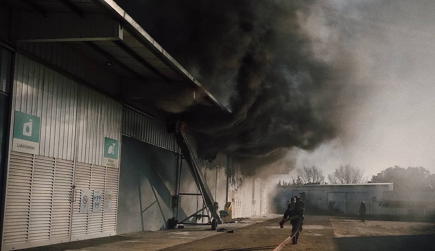 Incendio en predio YPF Agro Arroyito ruta 19