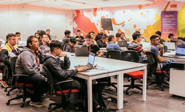 Naranja X está en búsqueda de estudiantes recién graduados o jóvenes en los últimos años de la carrera.