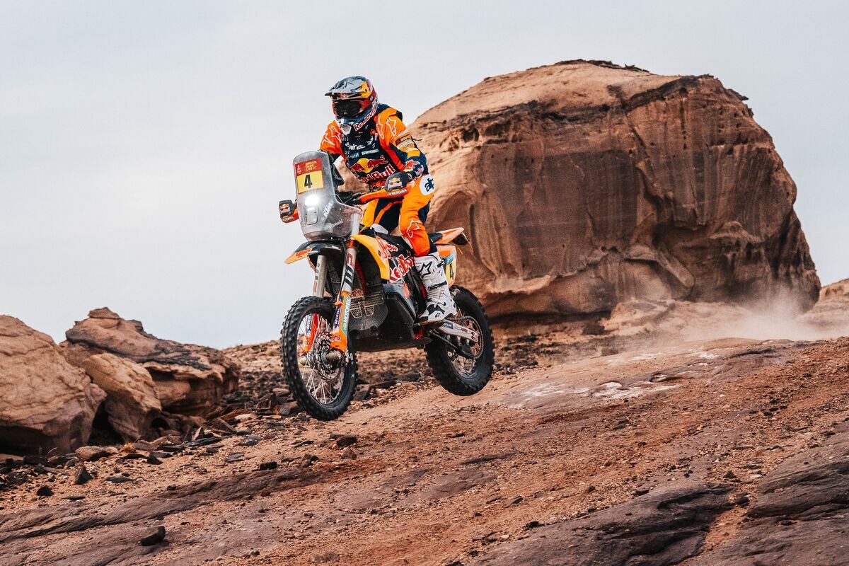 Daniel Sanders, puntero en Motos tras la primera semana del Dakar 2025.