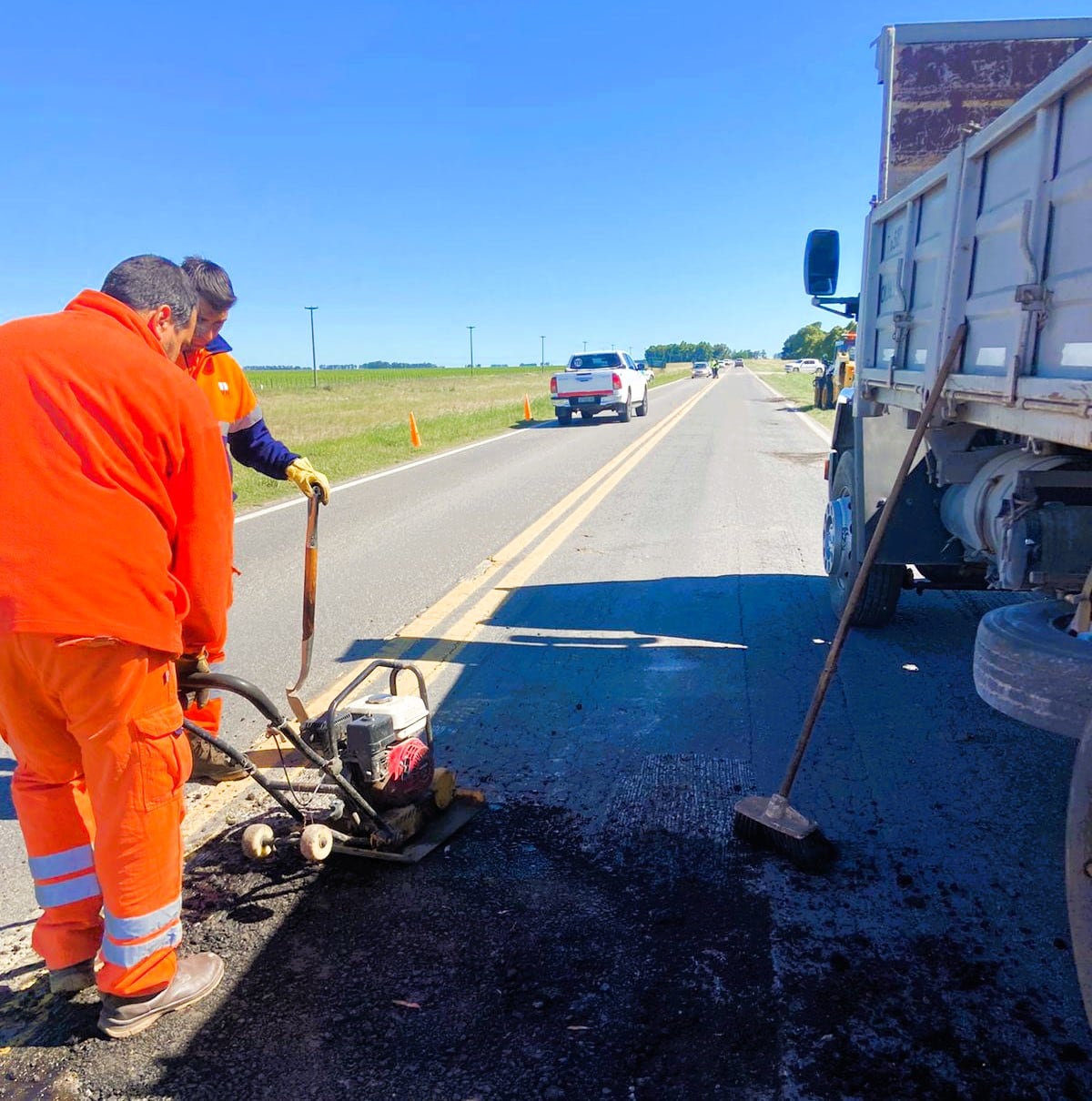 Trabajos de reparación en la Ruta Nacional Nº 3 a la altura de Tres Arroyos